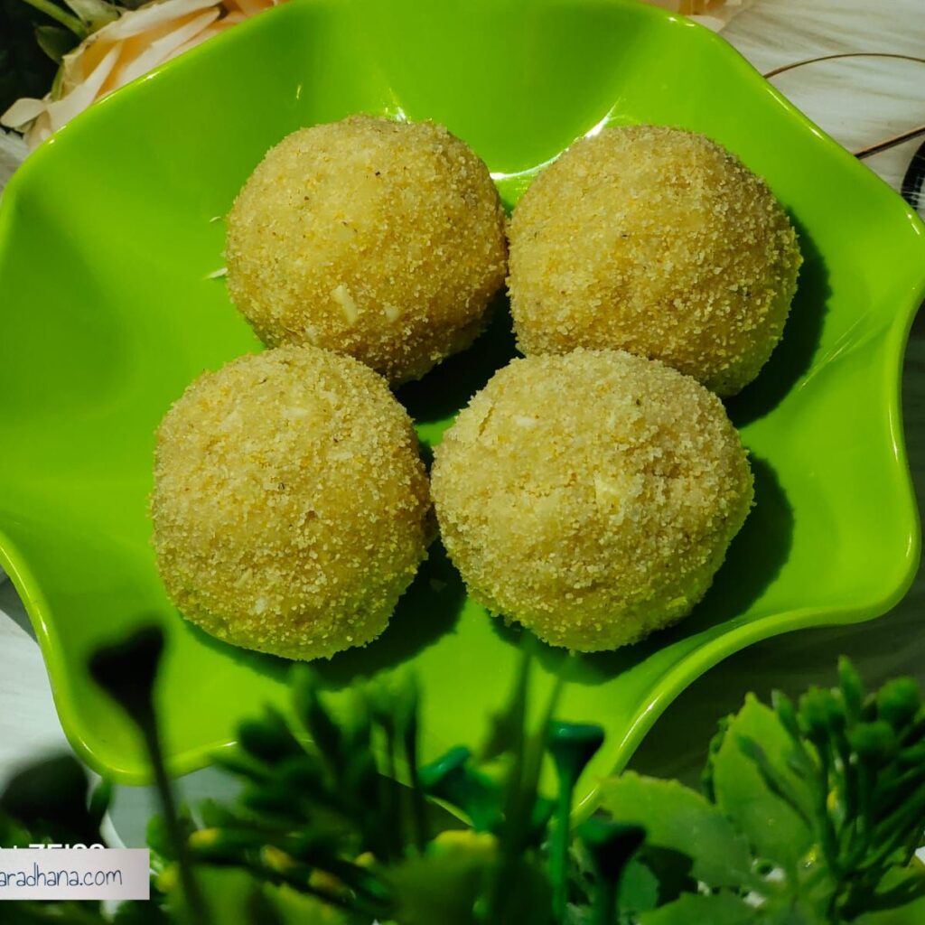 suji khoya ladoo